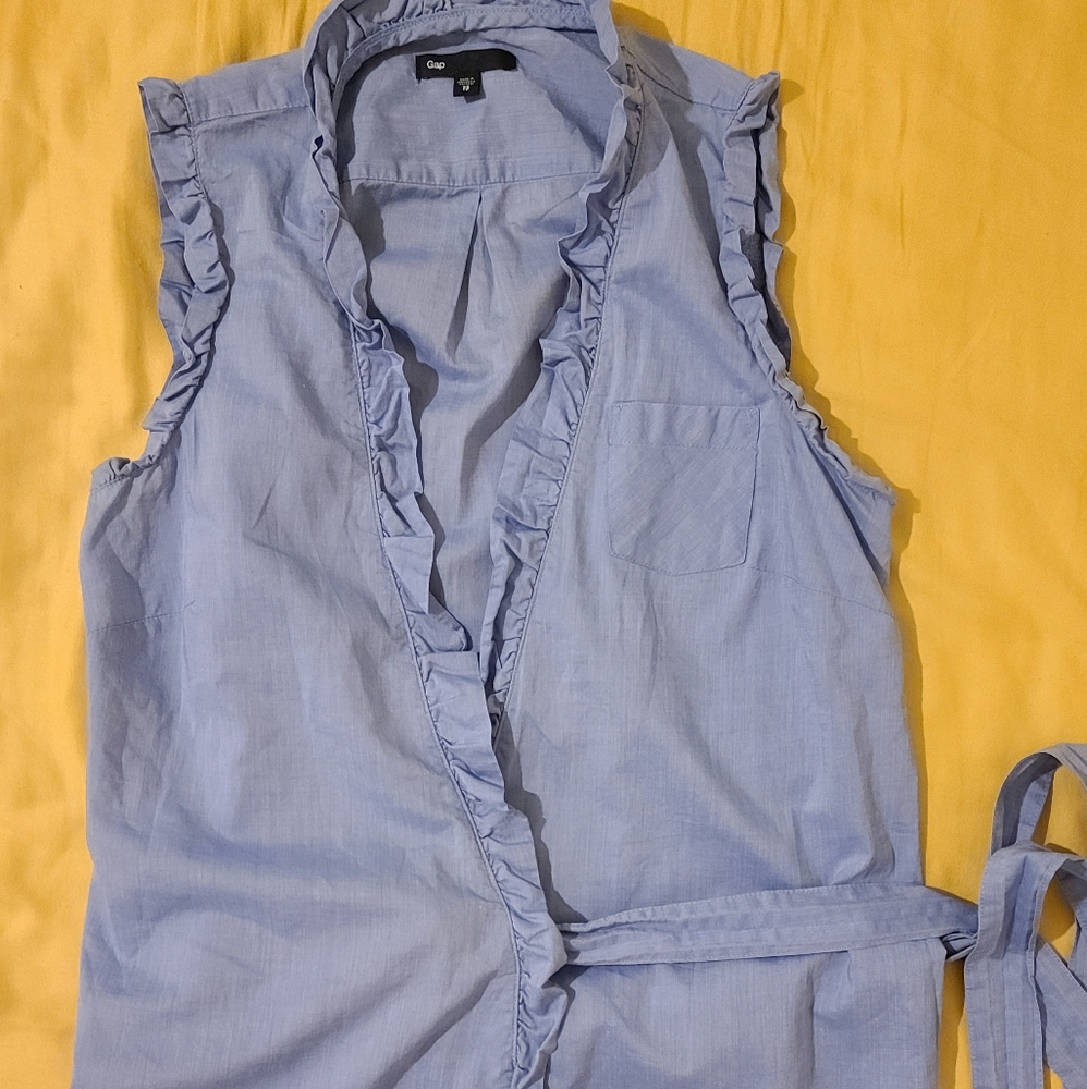 !4 for 15! Gap belted top